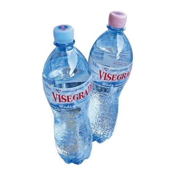 Woda gazowana 0,5 l Visegradi cena 0,40$